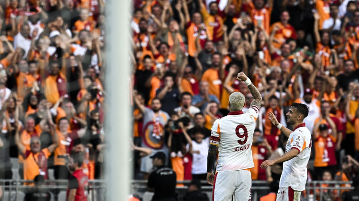 Yıldız futbolcu Okan Buruk'tan kesik yedi! Frankfurt maçında kulübede - Resim: 5