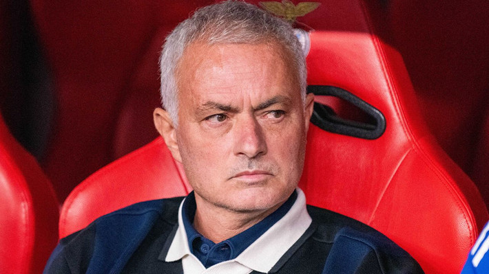 Jose Mourinho'nun yeni takımı belli oldu! Seçim kozu olarak dün gece imzayı attı - Resim: 1