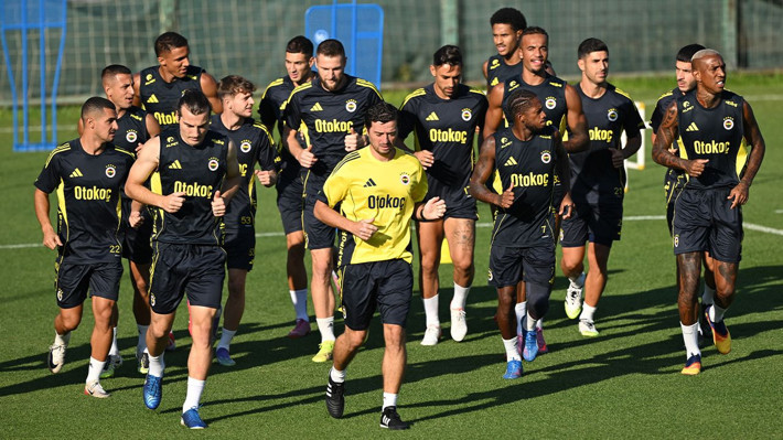 Fenerbahçe'de ismin ayrılığına izin çıkmadı! Mourinho oynatmadı Tedesco şans verdi - Resim: 5