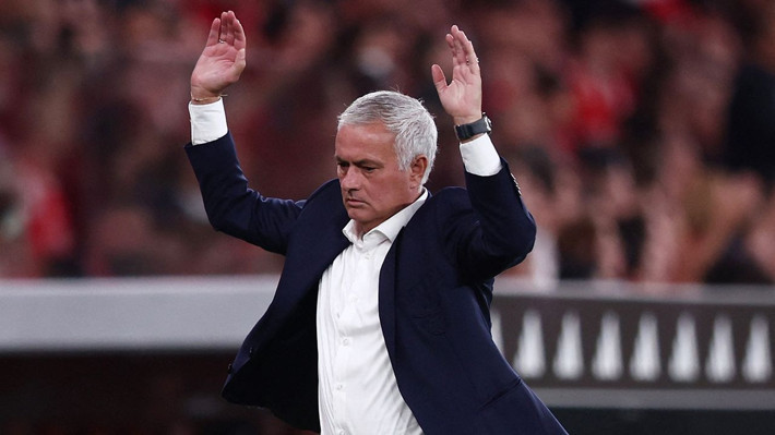 Mourinho'yu Portekiz'de yerin dibine soktular: "Balayı erken bitti! Büyük hayal kırıklığı" - Resim: 5