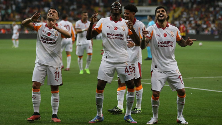 Victor Osimhen'in son durumu belli oldu! Alanyaspor ve Liverpool maçında oynayacak mı? - Resim: 1