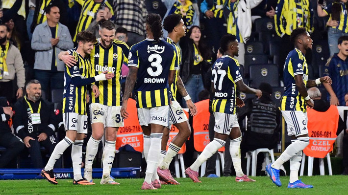 Fenerbahçe'de ayrılık şoku! Mourinho izin vermemişti ama ocakta ayrılıyor - Resim: 2