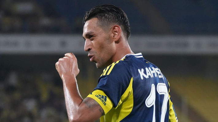 Fenerbahçe'de kadro dışı bırakılan İrfan Can Kahveci ezeli rakibe imza atıyor! İşte kazanacağı yıllık ücret - Resim: 5