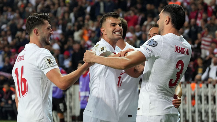 İspanya hezimeti sonrası hayata döndük: "Montella'nın takımı bambaşka bir takım gibi görünüyor" - Resim: 4