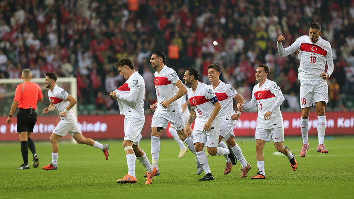 "Montella satranç tahtası kurmuş" Spor yazarları A Milli Takımı yorumladı! - Resim: 5