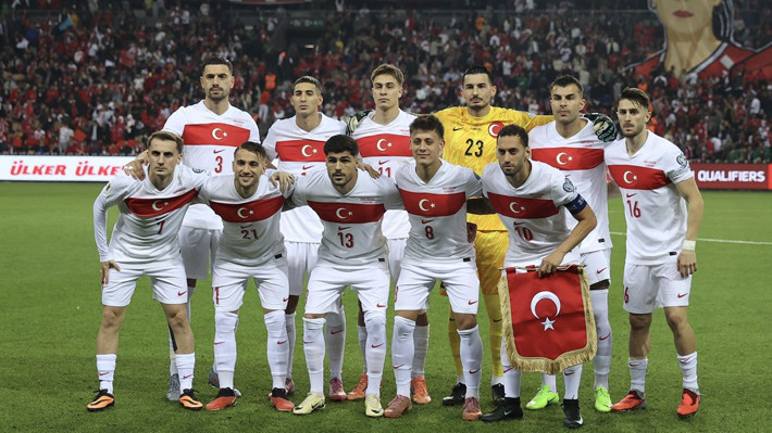 "Montella satranç tahtası kurmuş" Spor yazarları A Milli Takımı yorumladı! - Resim: 1