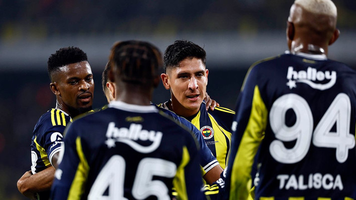 Fenerbahçe'de iki veda kararı! Yıldız oyuncu geldiği gibi gidiyor - Resim: 4