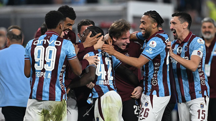 Trabzonspor'un yıldızına övgüler yağdı: "İçine Messi kaçmış gibi" - Resim: 3