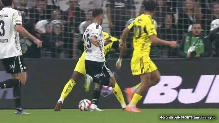 Trio ekibi derbiyi yorumladı! 2 kırmızı kart ve 2 penaltı... - Resim: 16