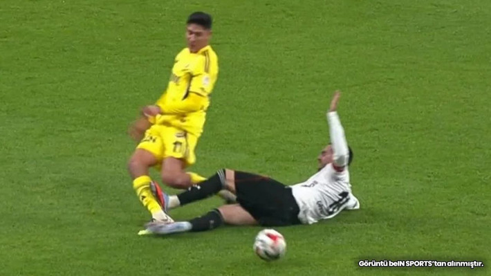 Trio ekibi derbiyi yorumladı! 2 kırmızı kart ve 2 penaltı... - Resim: 5