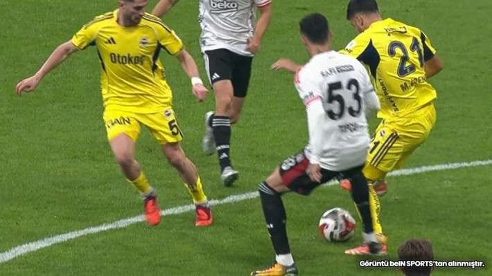 Trio ekibi derbiyi yorumladı! 2 kırmızı kart ve 2 penaltı... - Resim: 7