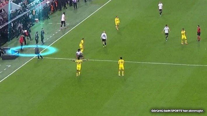Trio ekibi derbiyi yorumladı! 2 kırmızı kart ve 2 penaltı... - Resim: 9