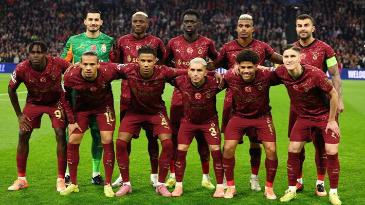 Dursun Özbek servet ödemişti! Ajax maçında izlediler - Resim: 1