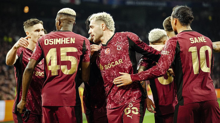 Victor Osimhen'den Galatasaraylı yıldıza destek: "Sen oyununa odaklan, her zaman yanındayız" - Resim: 1