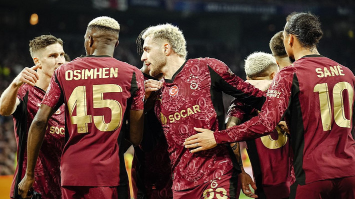 Victor Osimhen'den Galatasaraylı yıldıza destek: "Sen oyununa odaklan, her zaman yanındayız" - Resim: 5