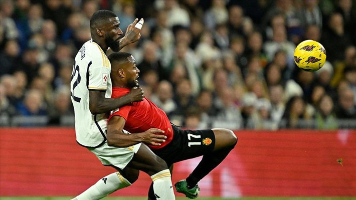 Domenico Tedesco'ya Edin Dzeko ve Arda Güler'de stoper hediyesi! - Resim: 7