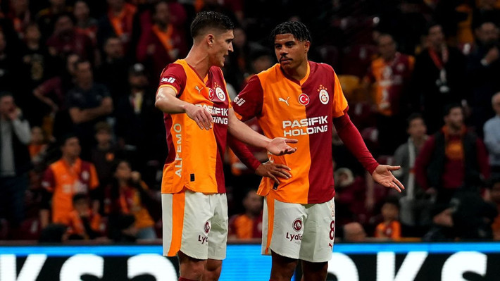 Hasan Şaş, Galatasaraylı yıldızı yerden yere vurdu: "Galatasaray ile ilişkisi bitti!" - Resim: 6