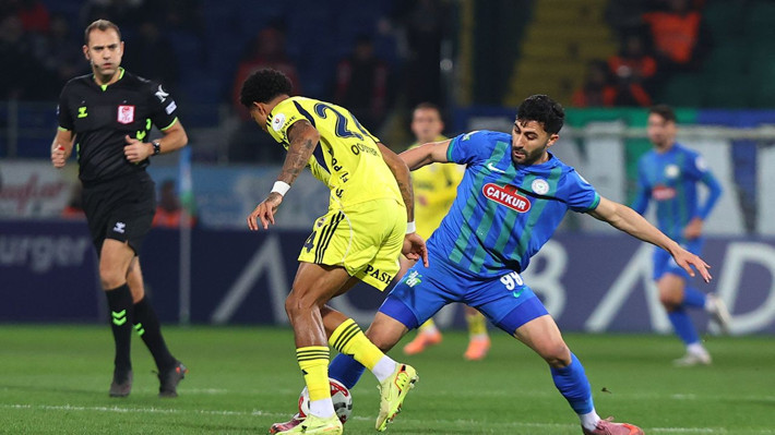 Bein Trio, Çaykur Rizespor-Fenerbahçe maçının tartışmalı pozisyonlarını değerlendirdi: "Üç karar da yanlış" - Resim: 4