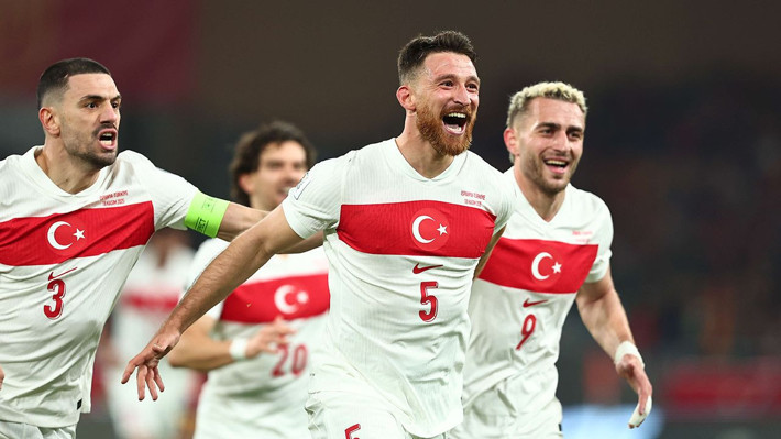 Beşiktaş üç transfer için geri sayımda! Sergen Yalçın milli takımdan iki yıldızın ismini verdi - Resim: 5