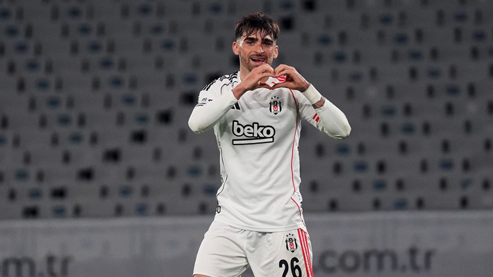 Fatih Karagümrük galibiyetine rağmen Sergen Yalçın'a sert eleştiri: "Ya futbolu unuttu ya da..." - Resim: 8