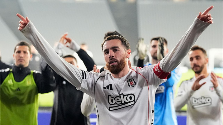 Fatih Karagümrük galibiyetine rağmen Sergen Yalçın'a sert eleştiri: "Ya futbolu unuttu ya da..." - Resim: 7