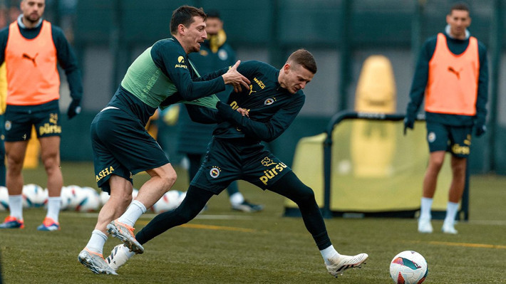 Fenerbahçe'de ayrılık kararı! Sebastian Szymanski Avrupa'ya gitmek istiyor - Resim: 2