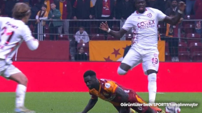 90+7'deki pozisyon penaltı mı? Trio ekibi, Galatasaray-Samsunspor maçındaki kararları yorumladı! - Resim: 17