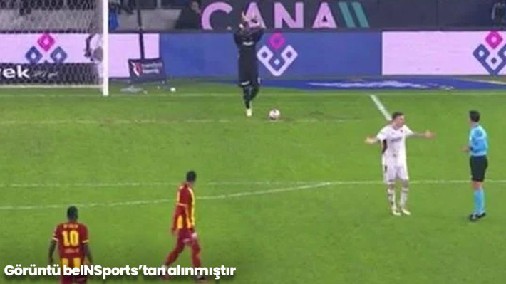 Eski hakemler, Göztepe-Trabzonspor maçının tartışmalı pozisyonlarını değerlendirdi: "Çok net kırmızı kart ve penaltı" - Resim: 11