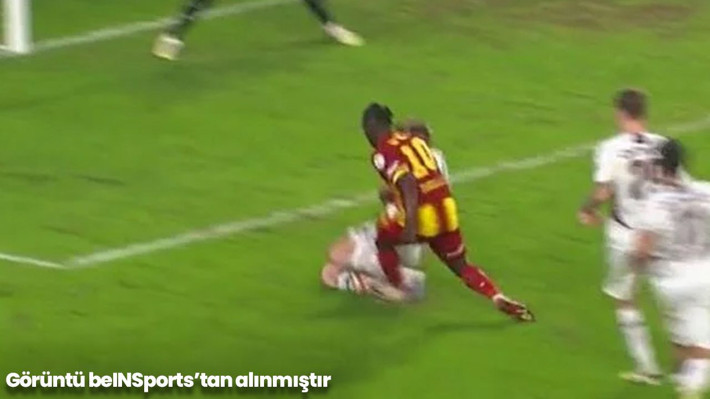 Eski hakemler, Göztepe-Trabzonspor maçının tartışmalı pozisyonlarını değerlendirdi: "Çok net kırmızı kart ve penaltı" - Resim: 13