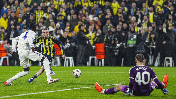 Nihat Kahveci'den Fenerbahçeli yıldıza serzeniş: Moda Sahili'nde sanki! - Resim: 7