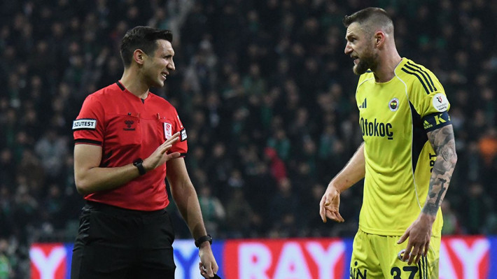 Spor yazarları, Kocaelispor-Fenerbahçe maçını değerlendirdi: "Tedesco'yu bir kez daha uyarayım!" - Resim: 3