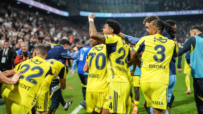 Fenerbahçe 21 milyon euro maaş veriyordu! Jhon Duran'ın sözleşmesi feshedildi Kolombiyalı golcü Zenit'e gitti - Resim: 1