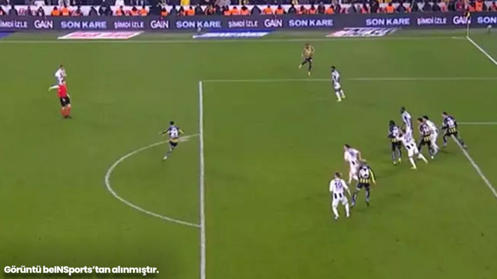 Fenerbahçe-Kasımpaşa maçına damga vuran pozisyon: "Penaltı verilmeliydi" - Resim: 5