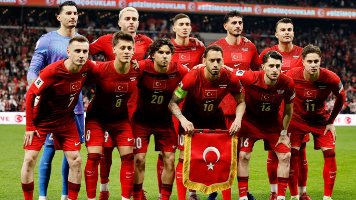 Vincenzo Montella'dan Kosova maçı öncesi tek değişiklik! - Resim: 1