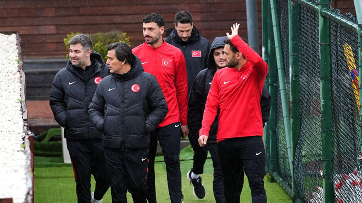 Vincenzo Montella'dan Kosova maçı öncesi tek değişiklik! - Resim: 5