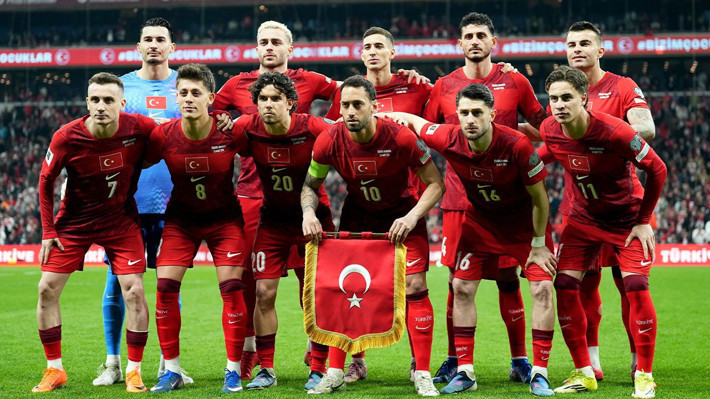 Vincenzo Montella'dan Kosova maçı öncesi tek değişiklik! - Resim: 8