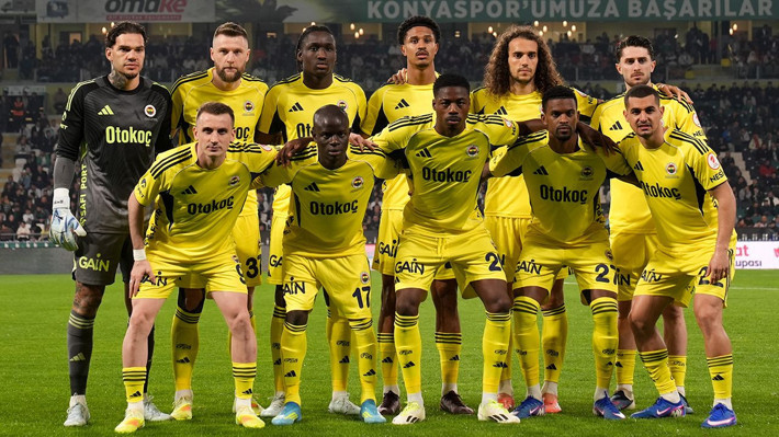 Spor yazarları Fenerbahçe'yi eleştirdi! "Tedesco derbi 11'i ile sahadaydı" - Resim: 4