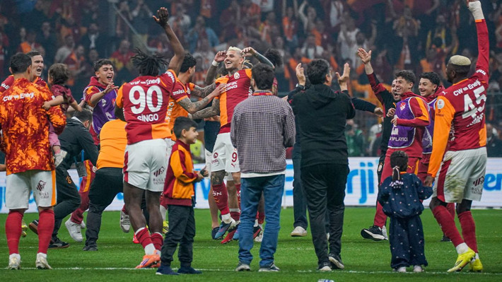 Spor yazarları Galatasaray'ın Fenerbahçe galibiyetini yorumladı! "Artık şampiyondur" - Resim: 1