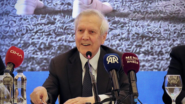 Aziz Yıldırım uyardı: UEFA küme düşürür! - Resim: 9