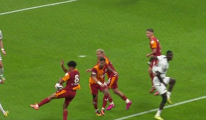 beIN Trio ekibi yorumladı! Pozisyon penaltı mı? - Resim: 3