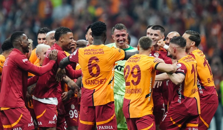 Dursun Özbek ayrılığı ilk kez açıkladı: Ailesinin yanına gitmek istiyor - Resim: 6