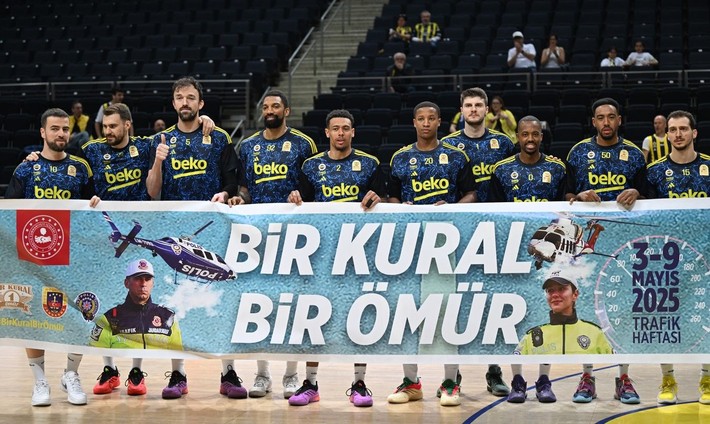 Fenerbahçe lider bitirdi! Taraftarlar 'Ali Koç istifa' dedi - Resim: 2