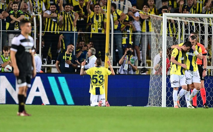 Ali Koç'la Devin Özek arasında ilk tartışma: Transferi herkes yapar şu 30 M.€'luk krizi çöz de görelim - Resim: 4