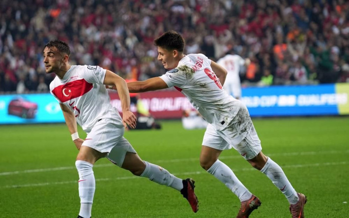 Nihat Kahveci'den milli futbolcuya sert sözler: Bir gram haklı değil - Resim: 6