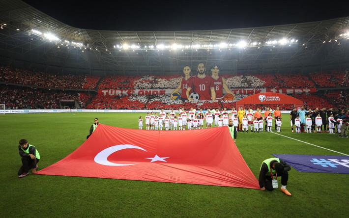 Kocaeli'de milli oyuncular için muhteşem koreografi - Resim: 3