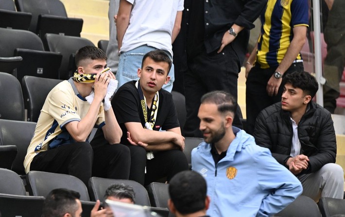 Ankaragücü tarihine geçen olay! Taraftar yıkıldı - Resim: 2