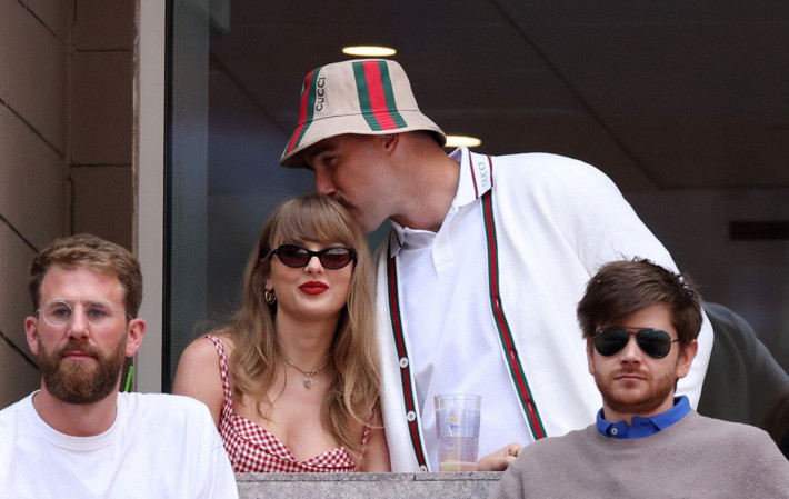 Taylor Swift ile Travis Kelce nişanlandı - Resim: 2