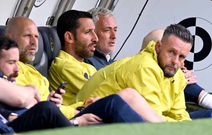 Mourinho'ya 3 yeni yardımcı getirildi! Birinin Antalyaspor geçmişi var - Resim: 3