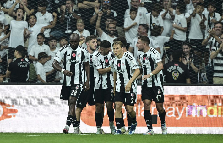 Sergen Yalçın Samet Aybaba'nın transferine kapıyı gösterdi! Beşiktaş'ta iki ayrılık - Resim: 5