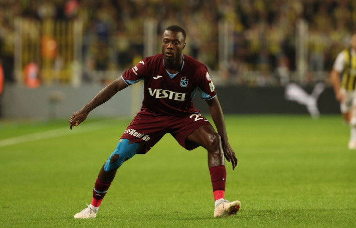 Nicolas Pepe büyük tepki topladı! Ailesini terk etmesinin sebebi... - Resim: 4